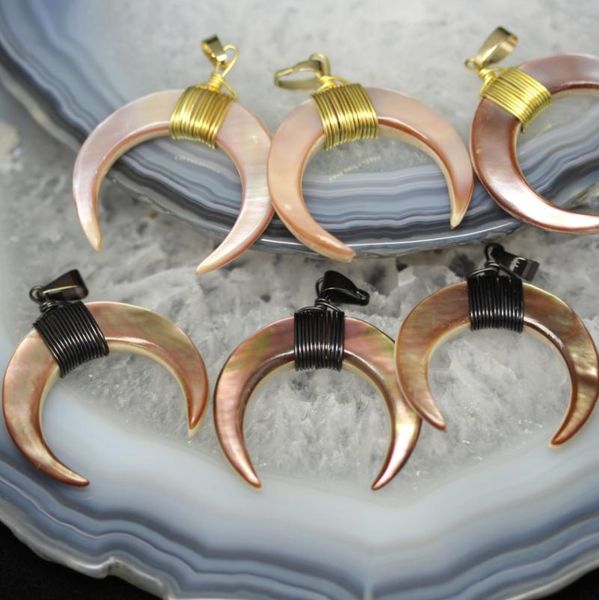 

pendants golden/gun black plated copper links horn charms pendant,darl pink shell moon shape necklace jewelry