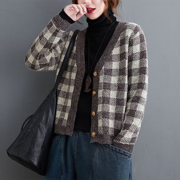 

autumn winter women casual sweaters new arrival vintage v-neck plaid pattern loose female knitted cardigans coats s1852 210412, White;black