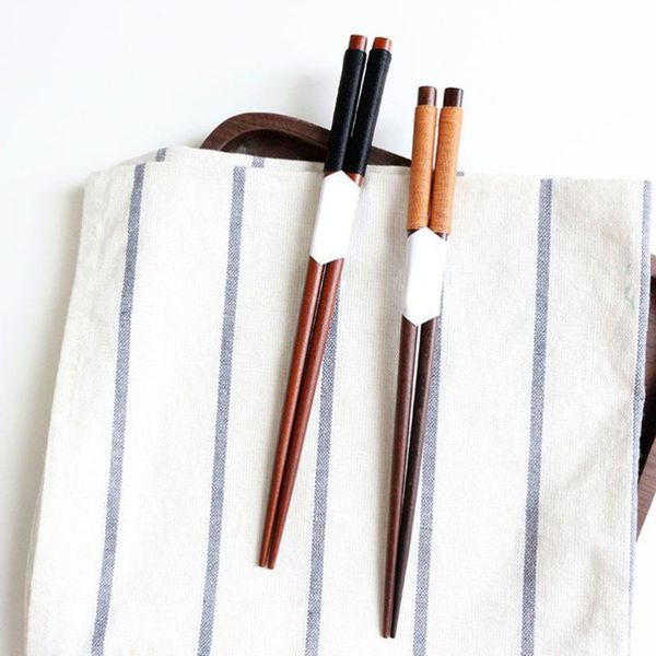 

pairs wooden chopsticks pointed head household kinking skid resistance (black)