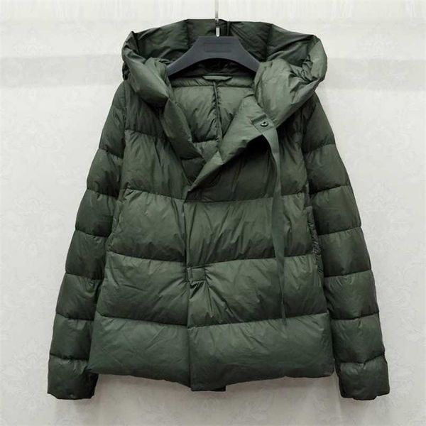 Winterjacke Frauen Ultra Light 90% Weiße Ente Daunenjacke Mit Kapuze Warme Langarm Weibliche Kurze Daunenparka Armee Grün 211221