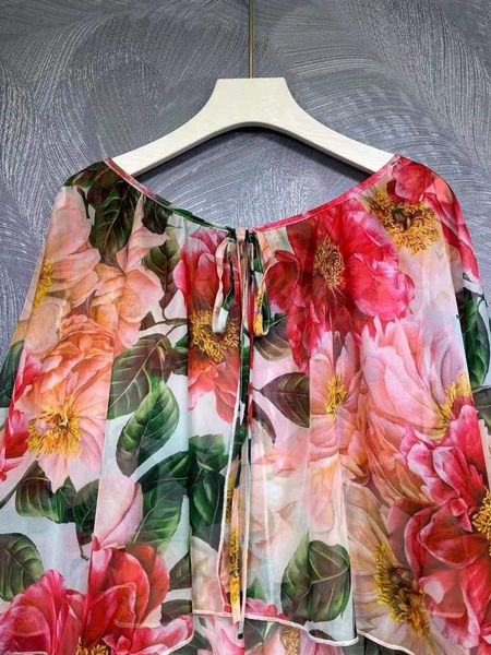 

european and american stars with the same paragraph holiday chiffon shawl fake two-piece stitching printed, Black;gray