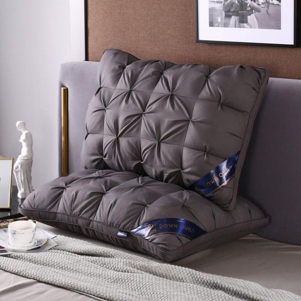 

pillow hilton el five star twist flower feather velvet core cross border 1pcs