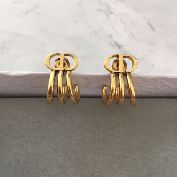 

75% off outlet online family letter earrings female fashion style design simple earrings make old 2021 new ear clip, Golden