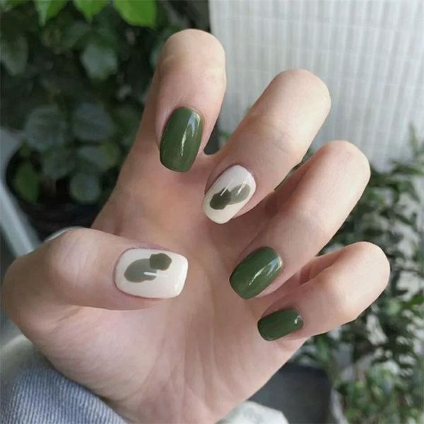 

false nails nail with glue art design tips fake sticker decorations, Red;gold