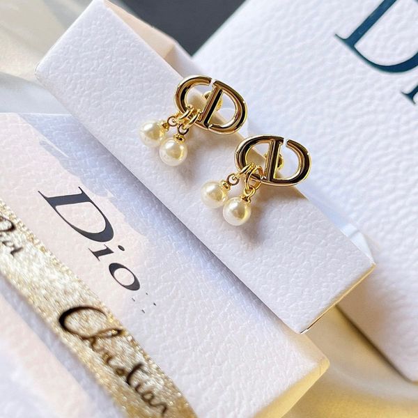 

special offer 70% off new letter size pearl earrings, Golden;silver