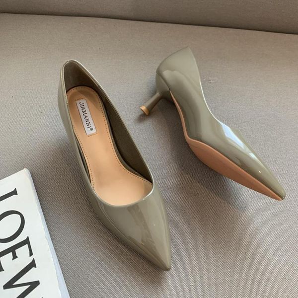

dress shoes designer japanned leather office pumps woman slip on pointed toe talons hauts shallow stiletto high heels for women 2021, Black