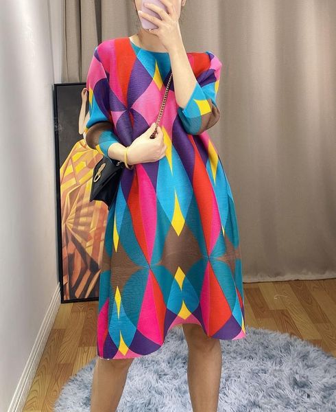 

spring geometric print dress miyak fold women's fashion loose large size slimming highly elastic round neck casual dresses, Black;gray