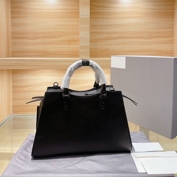 

hourglass bags tote designer shoulder bag luxury handbags alligator genuine leather alloy locomotive crocodile skin various styles fashion b