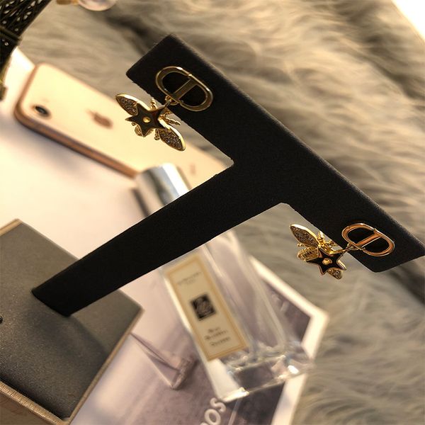 

premium outlet 70% off new 21 year golden letter bee earrings, Silver