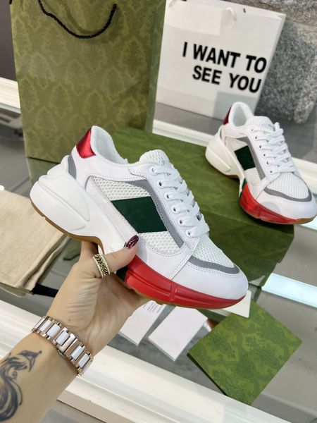 

2021 striped shoes embroidered women's men's leather new designer sports shoe women men casual ace sneakers with box, Black