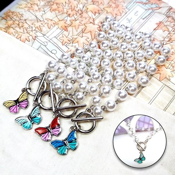 Braccialetti di perle finte moda con pendente a farfalla Regali di gioielli con braccialetto a farfalla colorato vintage elegante da donna
