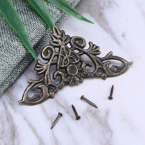 

12pcs retro corner protector diy metal zinc alloy for po frame scrapbooking notebook (4.8x3.5cm) craft tools