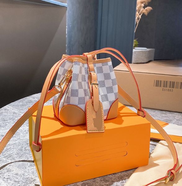 

2021 fashion messenger shoulder bag designer classic letter pattern bucket bags women's trendy handbag wf2105071