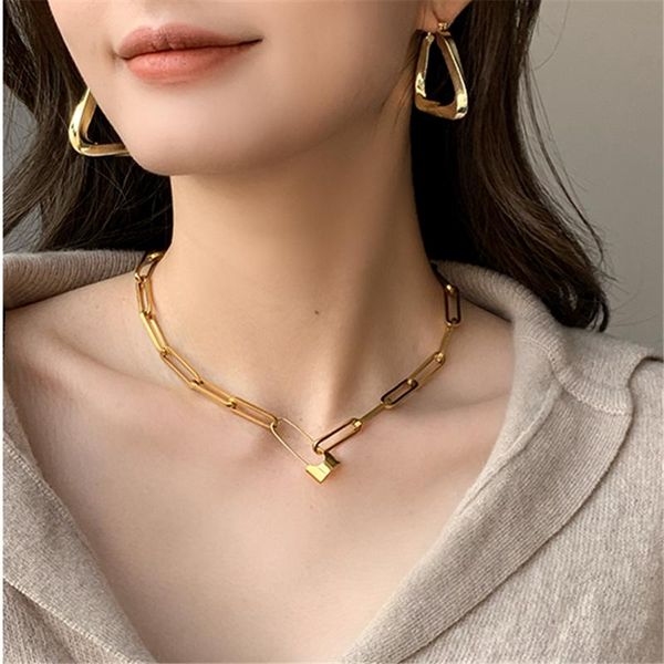 

pendant necklaces 2021 fashion vintage distressed metal lock pin chain hollow necklace clavicle choker for women personality jewelry gift, Silver