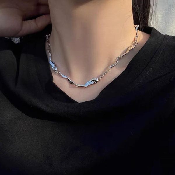 

chokers 2021 japan and south korea fashion ladies party festival alloy short s-shaped necklace trend ol style clavicle chain, Golden;silver