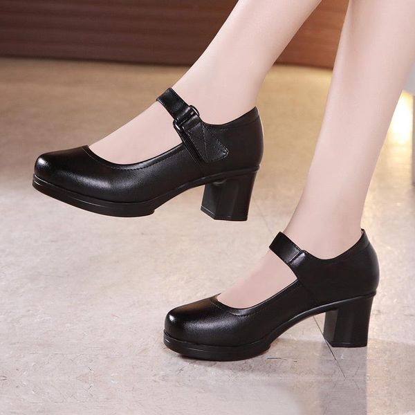 

dress shoes 2021 word buckle shallow mouth thick with single round head middle-aged mother four seasons catwalk, Black