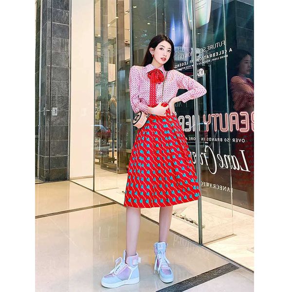 

luxury party evening dress fashion suit women's 2021 autumn winter dign bow tie shirt love print two-piece set, White;pink