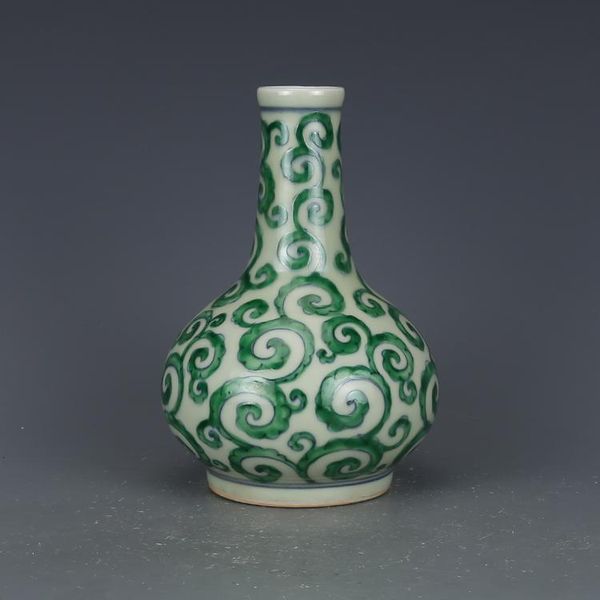 

vases ming dynasty chenghua year mark green scroll grass pattern gallbladder vase antique porcelain and qing ornaments