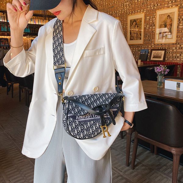 

fashion saddle women's letter printing small mobile phone leisure simple messenger bag handbags