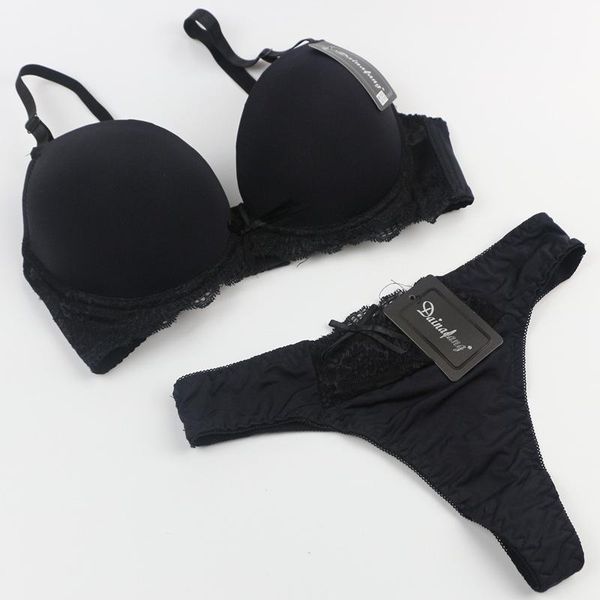 

bras sets lace thong bra set large size ladies underwear, Red;black