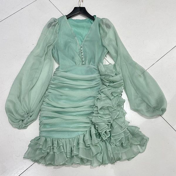 

casual dresses 2021 spring french style temperament retro long-sleeved pleating dress women's elegant ruffled v-neck slim waist, Black;gray