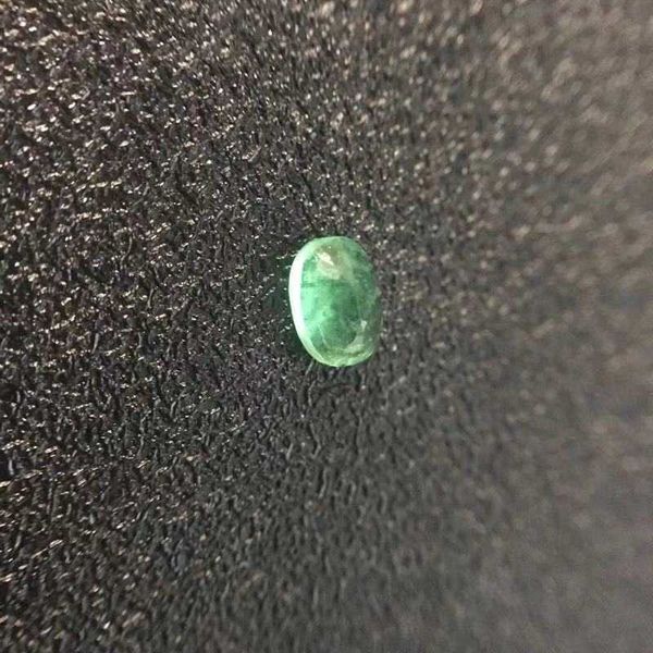 Gemma sciolta smeraldo taglio ovale reale 4mm * 6mm per anello nuziale Smeraldo naturale pietra sciolta H1015