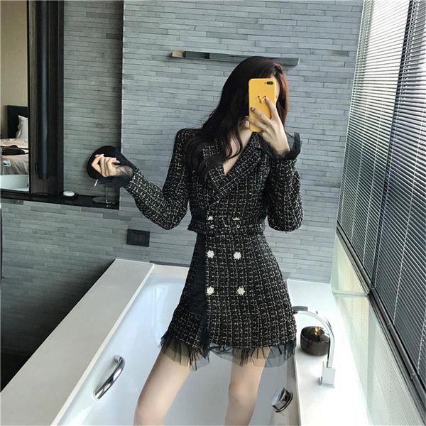 

women's jackets women woolen coat 2021 spring england tweed ruffled sashed waisted double-breasted plaid long corduroy, Black;brown