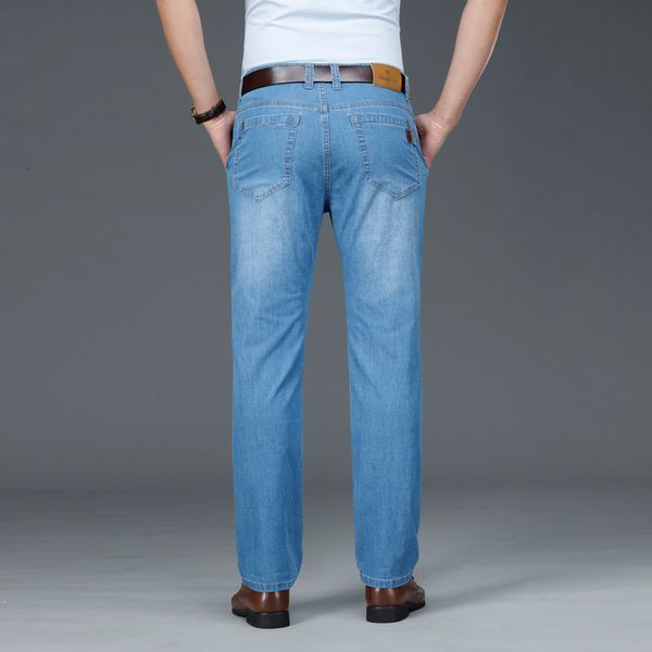 

jean 2021 spring and light summer thin men's fit straight-line classic business cotton denim jeans, Blue