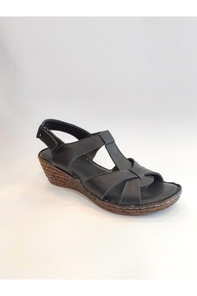 

black leather sandals