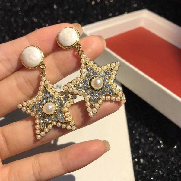 

xiangjia xiaoxiangfeng 2021 new full diamond pearl five pointed star earrings, the same s925 silver needle earring net red, Golden;silver