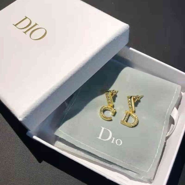 

70% off elegant new fashion earrings xfm7, Golden