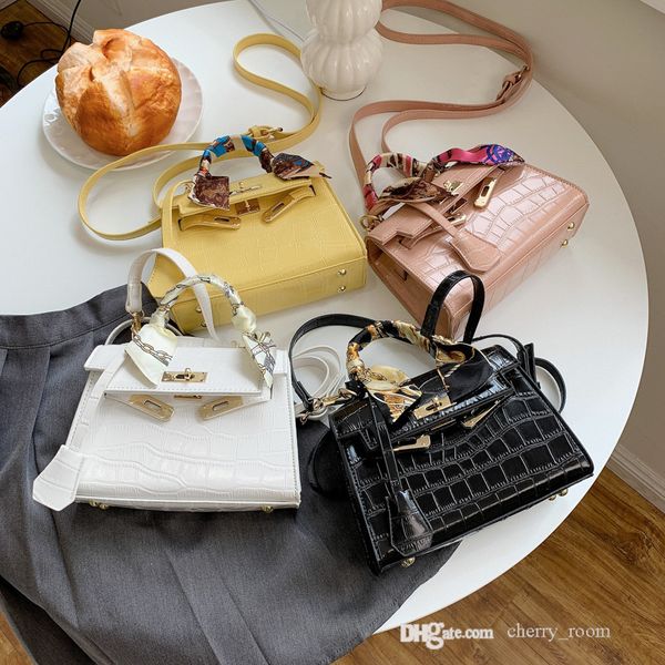

2021 girls princess handbags spring/summer fashion women ins ribbon scarves solid one shoulder bags lady kids crossbody bag f837, Black
