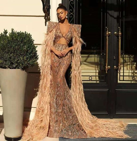 Женщины одеваются Yousef Aljasmi Evening Dress V-nece Gold Lace Feather Le с CAPE Crystalls, расколоть меньше Labourjoisie Ким Кардашьян Кайли Дженнер