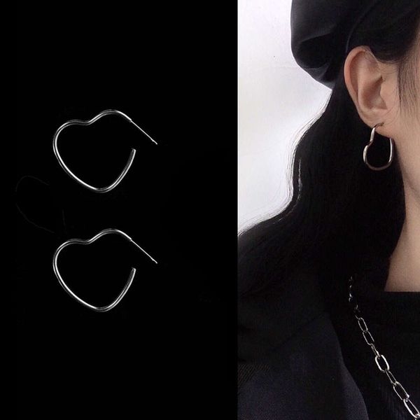 

shaped net red lovely temperament fashion simple love peach earrings fairy