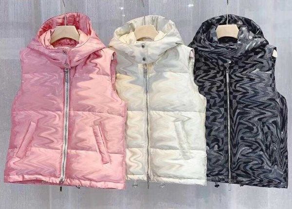 

monclair winter mens down vest parkas with letters fashion designer vest for men women couple classic badge jackets casual vests coat 2 styl, Black;white