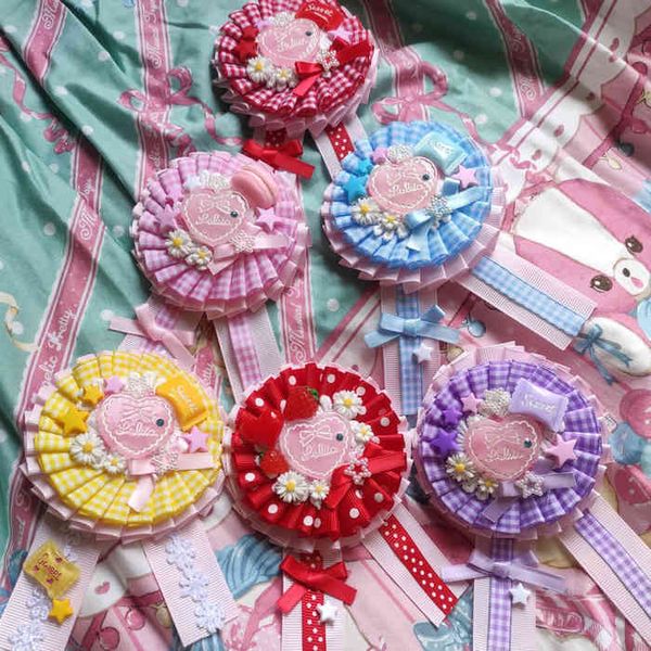 Lolita Fragola Cuore Fiocco Distintivo Bottone Spilla Pin Dolce e carino Nastro Raccogliere Piald fatti a mano Vestiti Decor Regali Cosplay