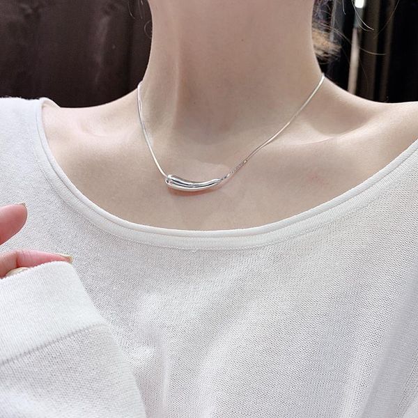 

chains lbyzhan 2021 trendy small eggplant shape pendant golden silver color tube necklace metal clavicle chain jewelry for women lb