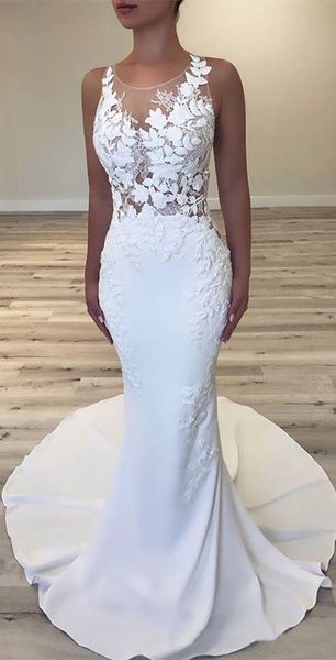 2022 Bescheidene weiße Meerjungfrau-Hochzeitskleider Uk Sheer Neck Sleeveless Slim Tight Floral Applique Illusion Back Boho Bridal Dress Fitt276e