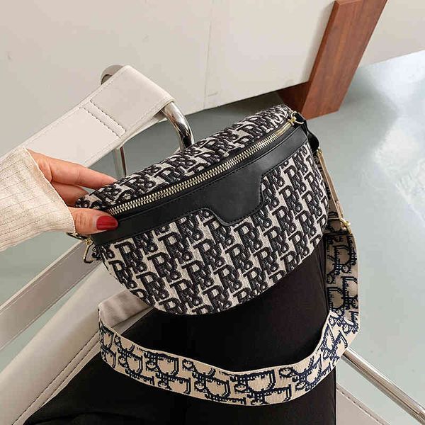 

70% off 2021 s net red same women's new exquisite jacquard embroidery breast bag
