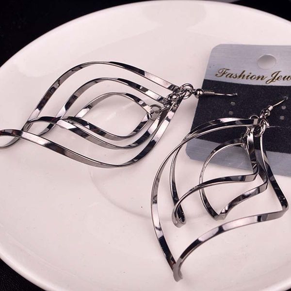 

kaimin 2021 fashion round dangle drop earrings for women geometric heart gold earring trend wedding jewelry wholesale & chandelier, Silver