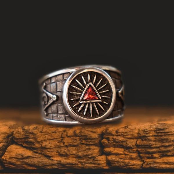 Cluster-Ringe EYHIMD Rotes Dreieck Kristall Mason Freimaurer Ring Freimaurer Edelstahl Herren Biker Schmuck Geschenk für Ihn