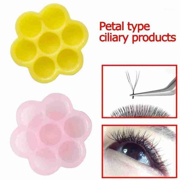 

100pcs flower-shape grafting eyelash extension glue drop cup portable epoxy table eyelashes flower beauty tool water cup1