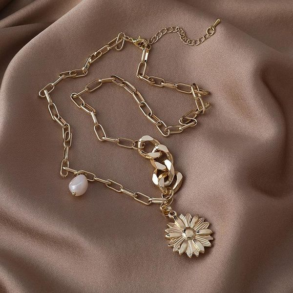 

pendant necklaces origin summer fashion gold little daisy necklace for women asymmetry freshwater pearl chunky chain jewelry, Silver