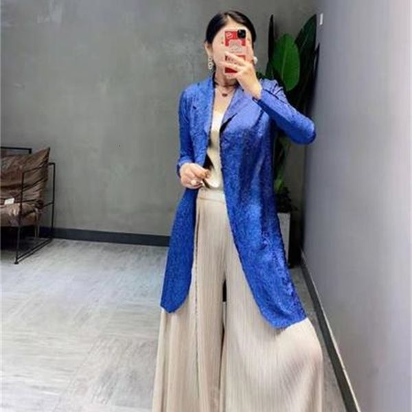 

sell miyake fold only the trench coat collar jacquard long jacket stock, Black