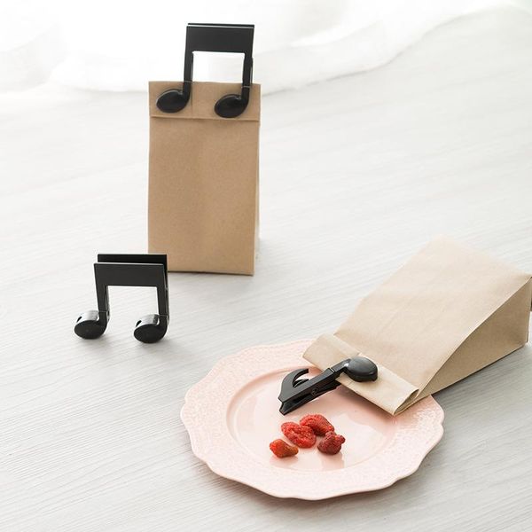 

2pcs/set cute music shape bag clips househould snack fresh storage note clip kitchen tool accessories