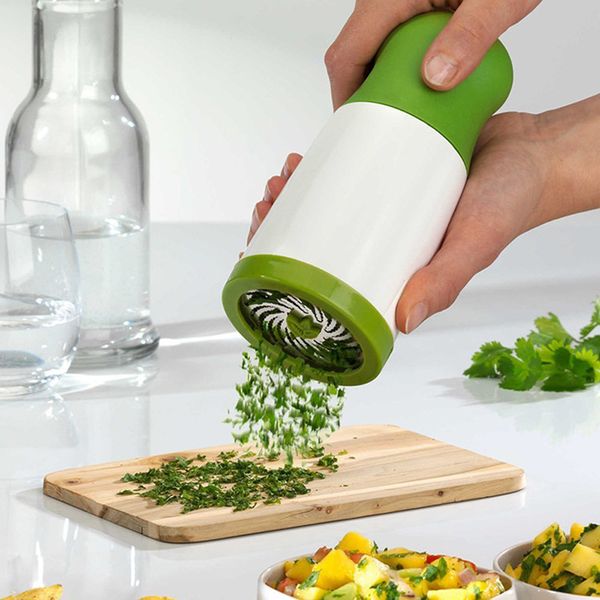 

Herb Grinder Coriander Spice Mill Parsley Shredder Chopper Fruit Vegetable Cutter Garlic Grinder Kitchen Gadgets Cooking Tools