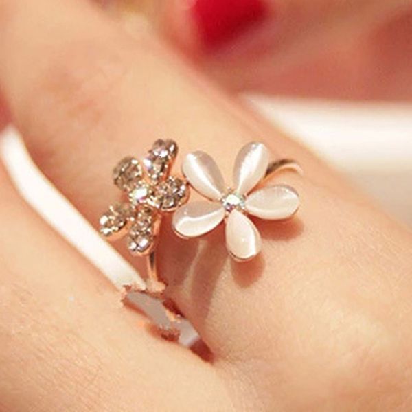 

new opal opening micro diamond five leaf flower ring, Blue;gray