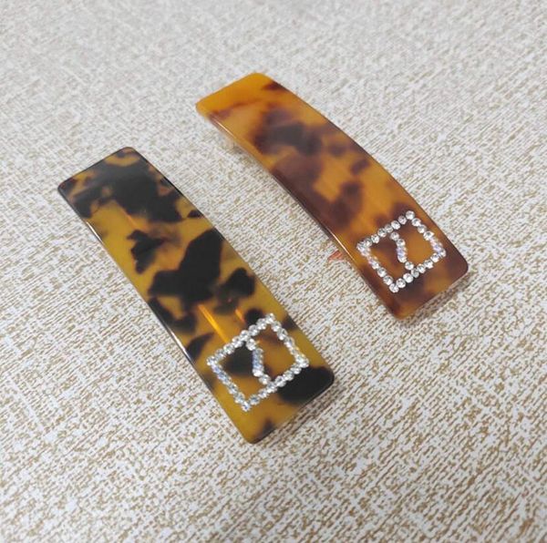 

2020 new letter hairpin acrylic rhinestone tang retro wild bangs clip spring clip, Golden;silver