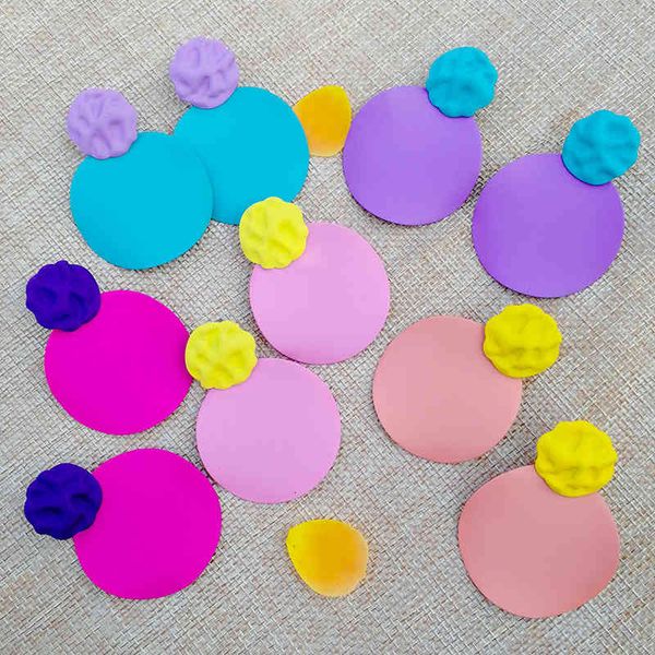 

metal disc color spray painted earrings korean version personality cold wind simple temperament female, Golden