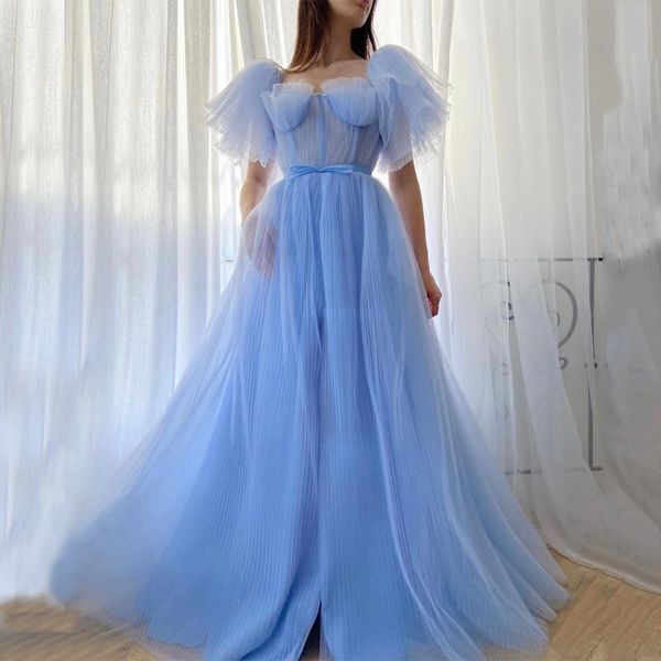 Scollo senza spalline Fusciacca Pieghe Maniche gonfie Cerniera Baby Blue Prom Dress A-Line Abiti da sera in tulle